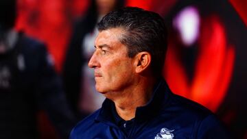 Jose Manuel de la Torre head coach of Puebla during the 17th round match between Tijuana and Puebla as part of the Liga BBVA MX, Torneo Apertura 2024 at Caliente Stadium on November 10, 2024 in Tijuana, Baja California, Mexico.