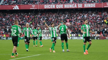 Abde celebra uno de los tantos del Betis.