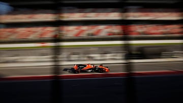 El McLaren de Alonso en Montmel&oacute;. 