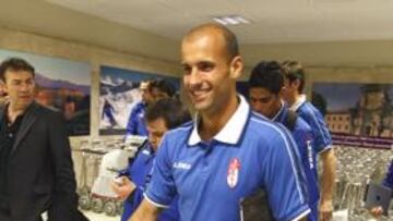 <b>UN DÍA DESPUÉS. </b>La expedición del Granada a su llegada al aeropuerto de la ciudad de la Alhambra ayer por la noche.