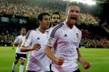 1-0. Mustafi celebró el primer tanto.