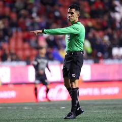 Comisión de Arbitraje aceptó error al no marcar penal para Chivas ante Mazatlán