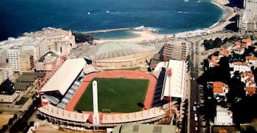 Con motivo del Mundial de 1982, condicionado claramente por el fútbol, el Estadio sufre una profunda remodelación, dirigida por el arquitecto municipal Antonio Desmonts.