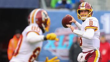 EAST RUTHERFORD, NJ - DECEMBER 31: Kirk Cousins #8 of the Washington Redskins looks to throw a pass during the first half of their game against the New York Giants at MetLife Stadium on December 31, 2017 in East Rutherford, New Jersey.   Ed Mulholland/Getty Images/AFP
 == FOR NEWSPAPERS, INTERNET, TELCOS &amp; TELEVISION USE ONLY ==