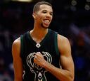 Carter-Williams llega a los Bulls y Snell aterriza en Milwaukee
