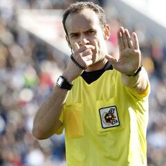 López Nieto: "Fue penalti, pero no debe haber nevera para Melero"