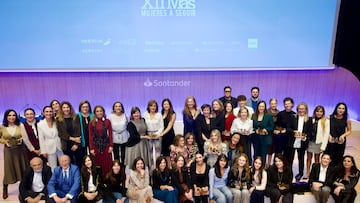 Foto de familia de los XII Premios Mujeres a Seguir