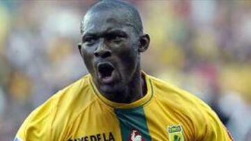 <b>GOLEADOR.</B> Diallo marcó el gol que permite al Nantes seguir un año más en la máxima categoría del fútbol francés.