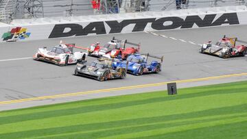 Vehículos de la serie "Prototipos" dan inicio a la Rolex 24 Horas.