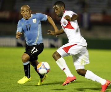 Uruguay y Costa Rica se enfrentaron esta noche en Montevideo, en un duelo que terminó igualado 3-3.