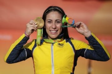 Mariana Pajón doble medallista olímpica: La reina del BMX no cedió su trono y ganó su segundo oro olímpico, siendo la primera colombiana en alcanzarlo. Con 24 años, Mariana Pajón, aún tiene mucho camino por recorrer y medallas que ganar.