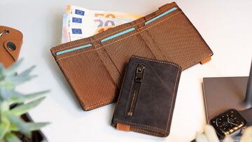 Cartera con tarjetero y billetera para hombre disponible en Amazon.