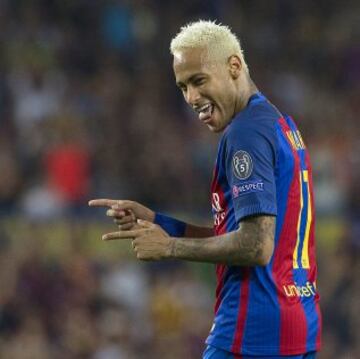 Neymar celebra el 3-0.