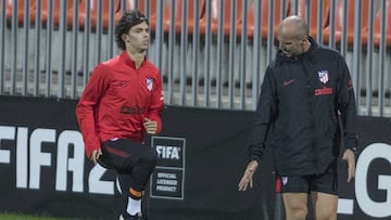 Jo&atilde;o F&eacute;lix con &Oacute;scar Pitillas. 