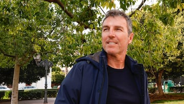 Robert Fernández atendió a AS en Rocafort.