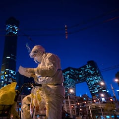 Los síntomas de la COVID-19 con las nuevas variantes “perro del infierno” y “pesadilla”