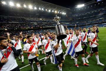 River Plate celebrate being crowned Copa Libertadores champions at the Bernabéu.