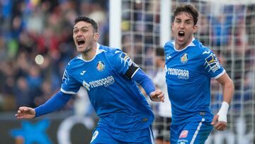 El Getafe celebra uno de los goles ante el Valencia.