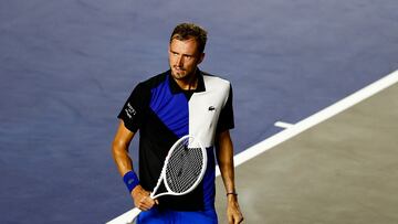 Daniil Medvedev celebra un punto.