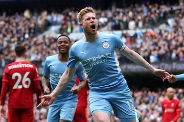 Kevin De Bruyne celebrates against Liverpool.