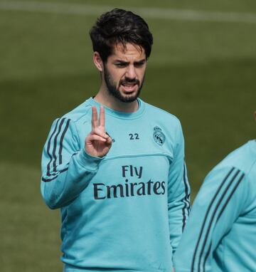 El susto de Isco protagoniza el entrenamiento del Madrid