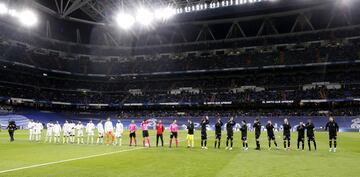 Formación de los equipos del Real Madrid y Alavés.