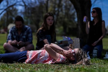 Laurel Bragg y su familia de "cazadores de eclipses" llegaron desde Alexandria, Virginia, para ver el eclipse solar total en Sikeston.