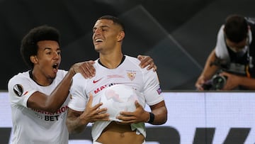 Koundé y Diego Carlos.