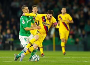 Leo Messi con Guido Rodríguez.