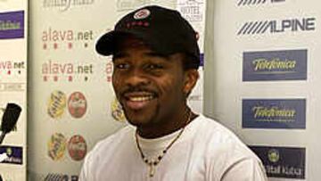 EL HERMANO DE KANU. Christofer Kanu, el día de su presentación con el Alavés.