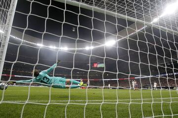 Oblak le paró a Benzema la mejor ocasión del partido.