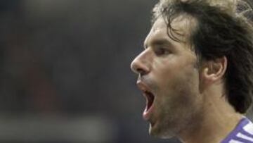 <b>VAN 'THE MAN'.</b> Van Nistelrooy firmó el que a la postre sería el tanto de la victoria, aunque pudieron caer varios más.