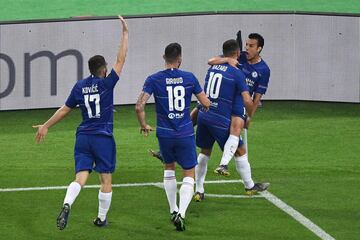 2-0. Pedro celebró el segundo gol con Eden Hazard.