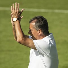 Alexis: "¿Cambio de portero? Prefiero reservarme eso"