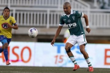 Campeón con Wanderers y Universidad Católica, el volante se retiró hace poco del fútbol.