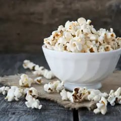 Deja su trabajo en una financiera, compra una empresa de snacks en quiebra por 220.000 euros y la vende por 657 millones