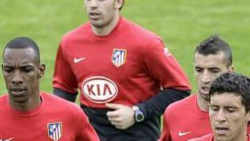 Tras el entrenamiento Jurado ha analizado el partido contra el Liverpool.