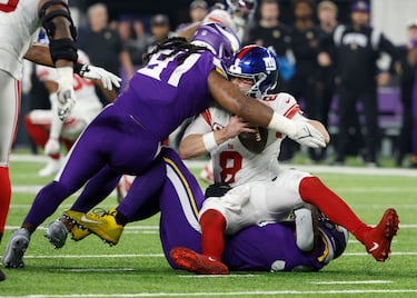 Daniel Jones y los Giants agotan la flor de los Vikings