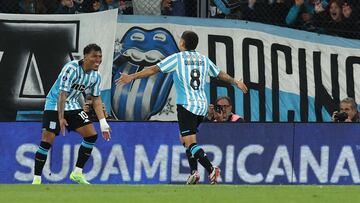 Juanfer y Roger guían a Racing a semifinales de Sudamericana