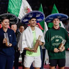 Alcaraz cierra 2023 con victoria ante Paul en la exhibición de México