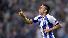 H&eacute;ctor Herrera fue el &uacute;nico mexicano que jug&oacute; en el Porto. 