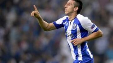 H&eacute;ctor Herrera fue el &uacute;nico mexicano que jug&oacute; en el Porto. 