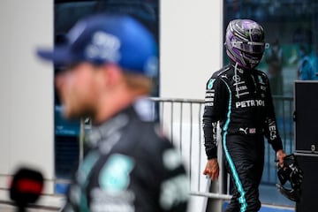 El piloto británico perdió el liderato en el mundial