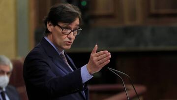 MADRID, 15/10/2020.- El ministro de Sanidad, Salvador Illa, durante su comparecencia ante el pleno del Congreso para informar del Decreto por el que se declara el estado de alarma en nueve municipios de la Comunidad de Madrid, entre ellos la capital, para