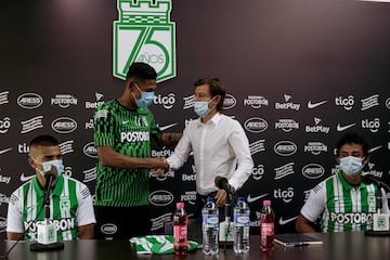 Atlético Nacional presentó sus refuerzos. Jhon Duque, Alex Mejía y Daniel Mantilla.
