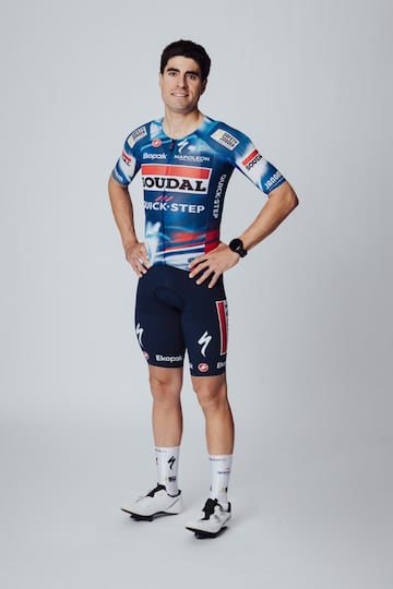 Pocos cambios en la indumentaria azul del equipo belga, pero s en el apartado de altas (Ethan Hayter, Valentin Paret-Peintre y Schachmann) y bajas (Alaphilippe, Asgreen, Moscon, Hirt y Masnada).