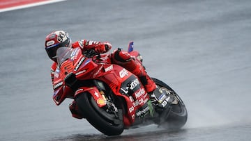 AUSTIN (United States), 29/03/2025.- Marc Marquez (93) of Spain and Ducati Lenovo Team leavee turn 18 during Free practice 2 of the Motorcycling Grand Prix of the Americas in Austin, Texas, USA, 28 March, 2025. (Motociclismo, España) EFE/EPA/DUSTIN SAFRANEK