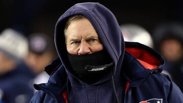 FOXBOROUGH, MA - JANUARY 13: Head coach Bill Belichick of the New England Patriots looks on during the fourth quarter of the AFC Divisional Playoff game against the Tennessee Titans at Gillette Stadium on January 13, 2018 in Foxborough, Massachusetts.   Jim Rogash/Getty Images/AFP
 == FOR NEWSPAPERS, INTERNET, TELCOS &amp; TELEVISION USE ONLY ==