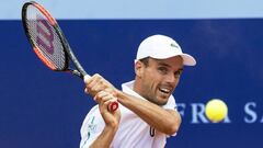 Roberto Bautista durante un partido en el torneo de Gstaad.