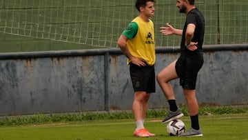 Romo dedicó el lunes un aparte para hablar con Alfon en el entrenamiento.